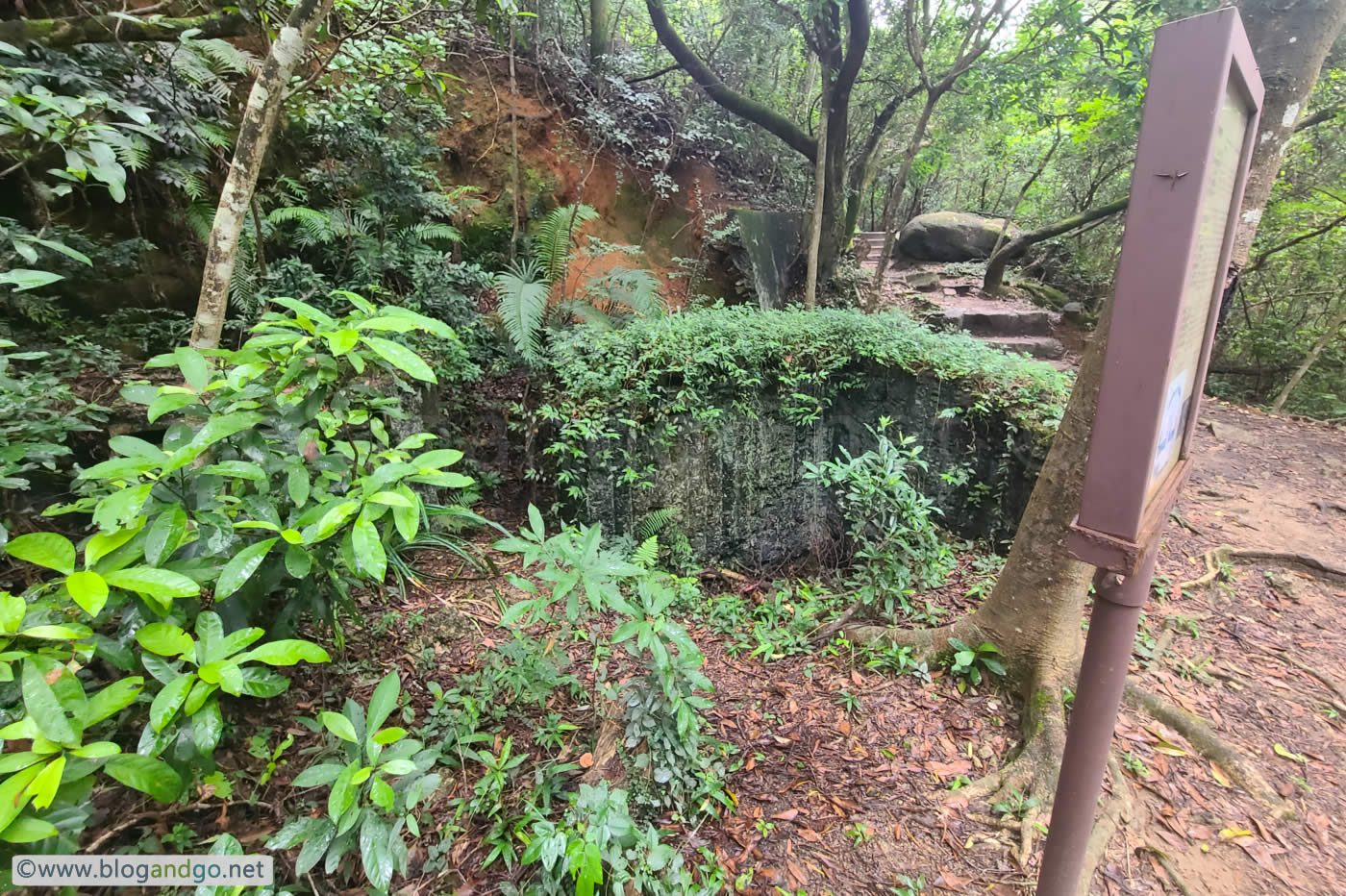 Choi Hung to Lion Rock - Pillbox